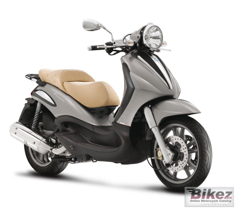 Пиаджио Беверли 500