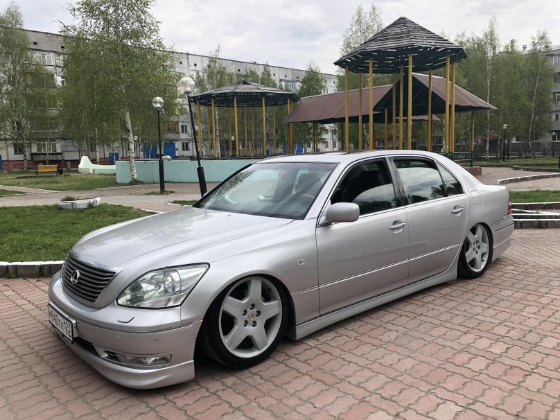 Обвес на Лексус лс430