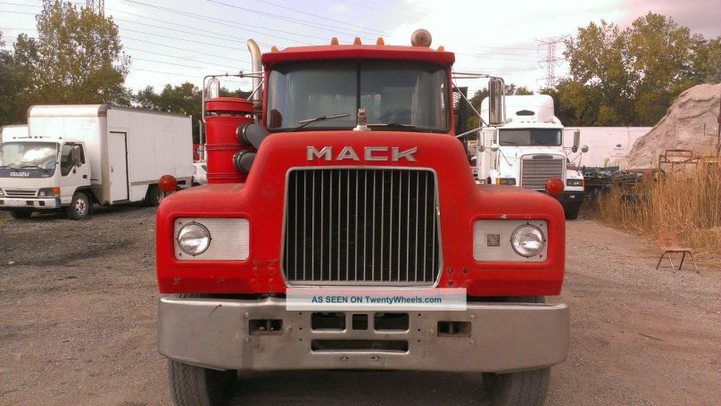 Mack r 1966