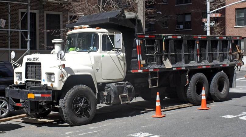 Грузовик Mack r600 COOLPOWER