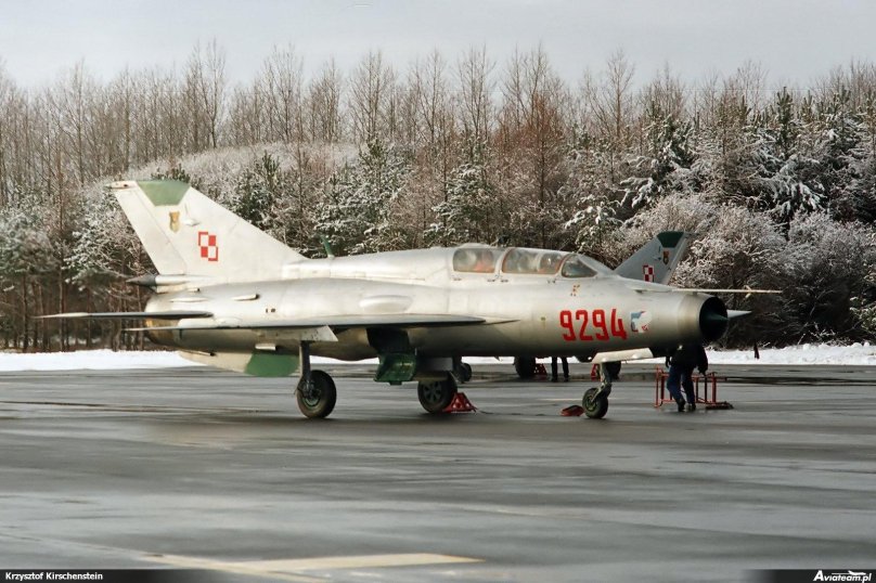 Самолет миг-21бис