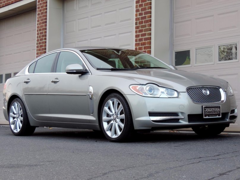 Jaguar XF 2010