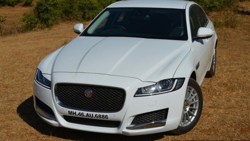 Ягуар XF 2,0 дизель