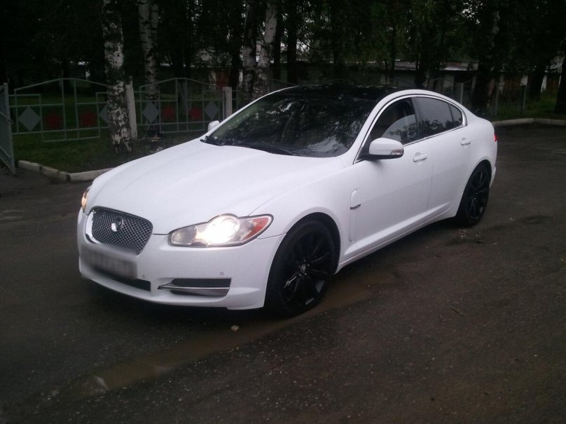 Jaguar XF 2008 белый