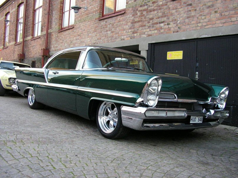 Линкольн автомобиль