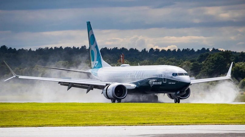 Боинг 737 Макс 8