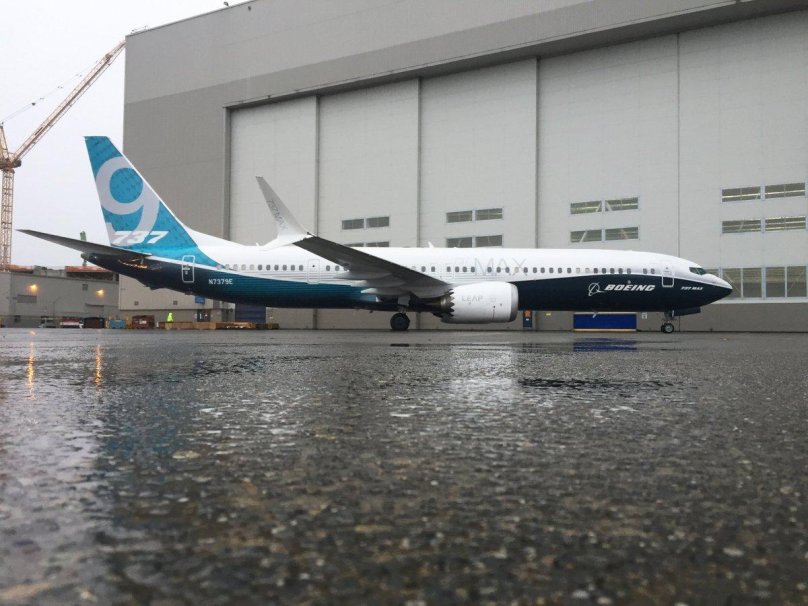 737 Max 9