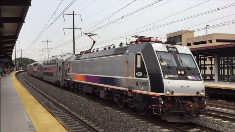 Электровоз Bombardier