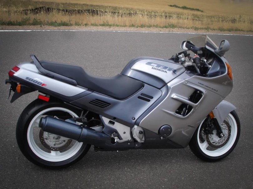 Honda CBR 1000f
