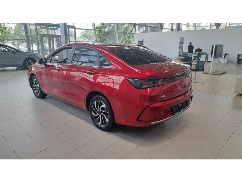 BAIC u5 Plus 2023 Red