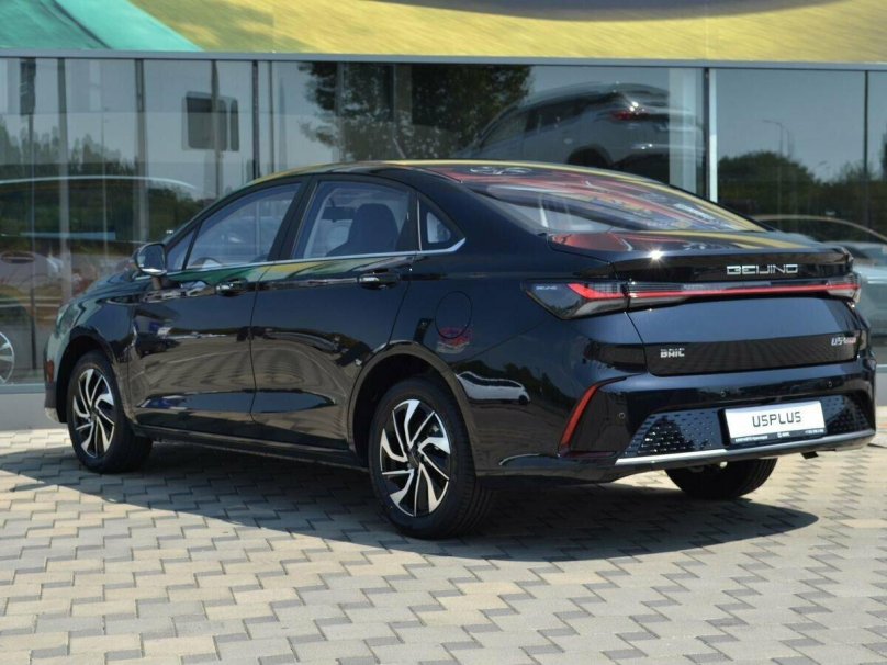 BAIC u5 черный
