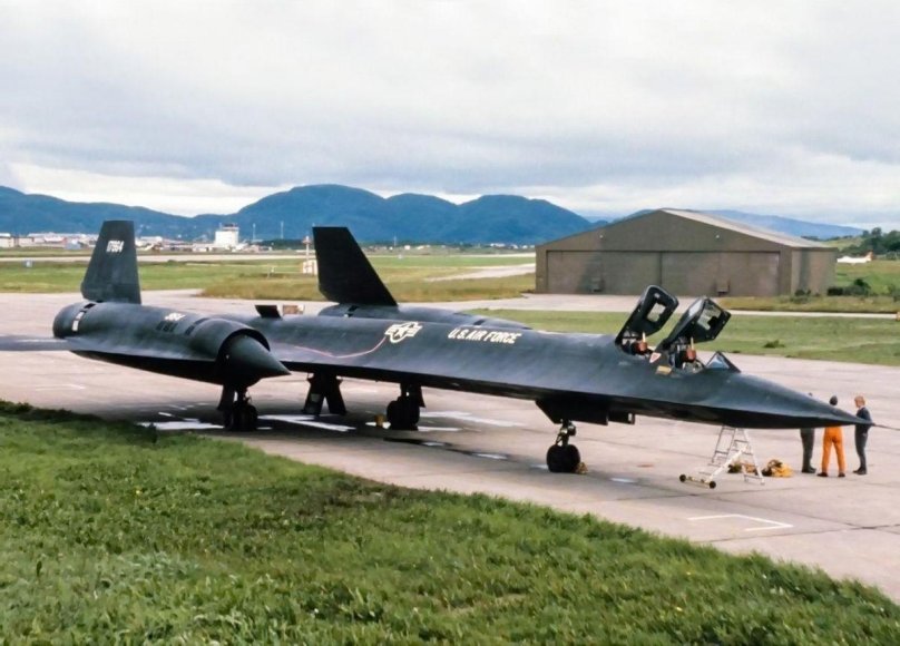SR-71 черный Дрозд
