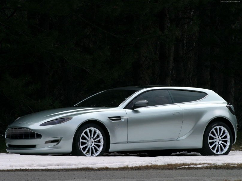 Астон Мартин 2004