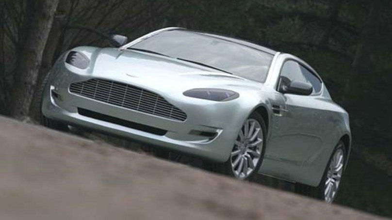 Астон Мартин 2004