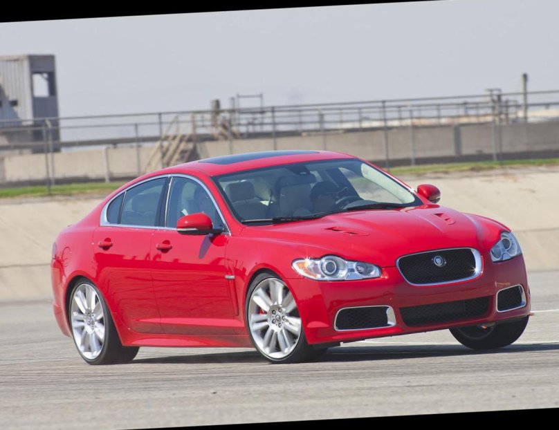 Ягуар XFR