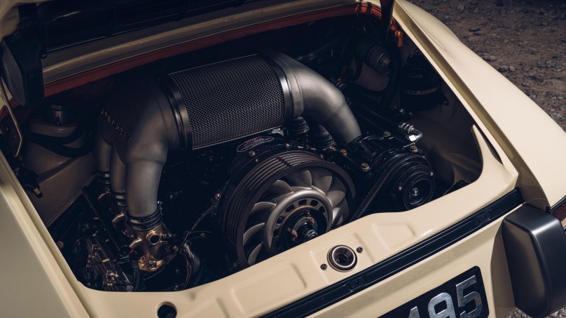Porsche 911 engine