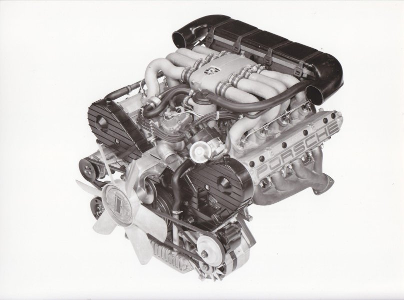 Porsche 928 engine