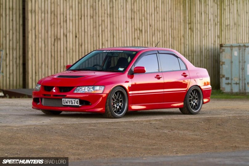 Мицубиси Лансер 8