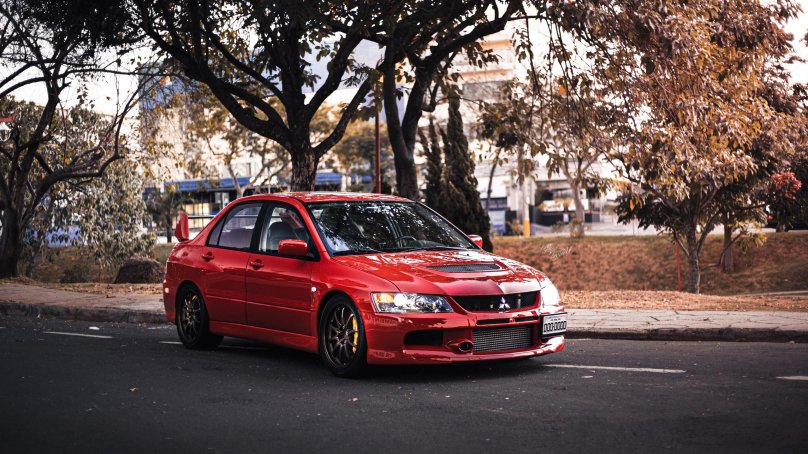 Митсубиси Лансер Эво 9