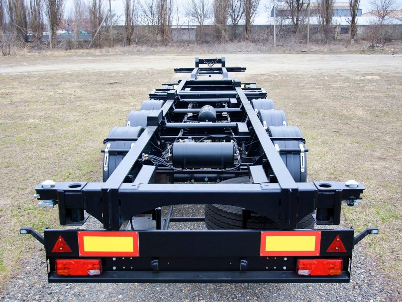 Контейнеровоз полуприцеп интерприцеп