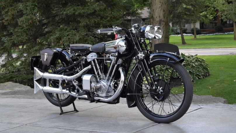 Мотоцикл brough Superior