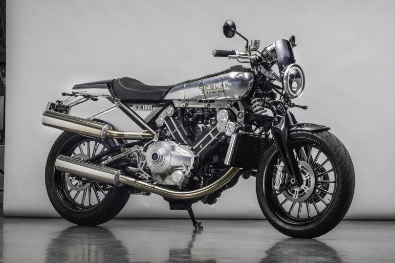 Брав Супериор мотоцикл