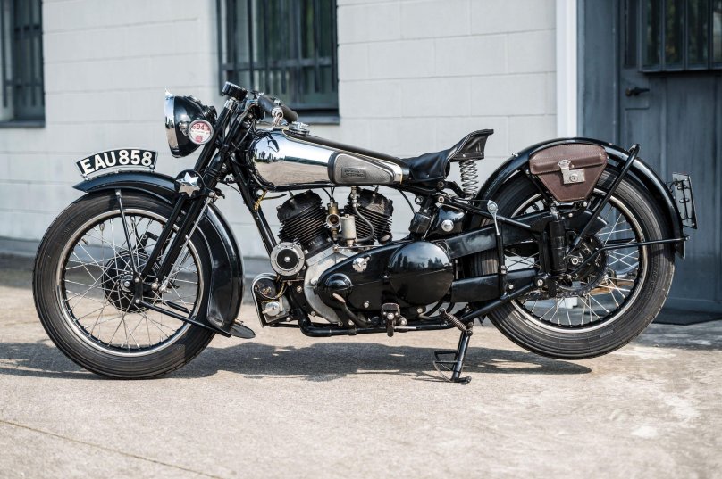 Brough Superior ss80