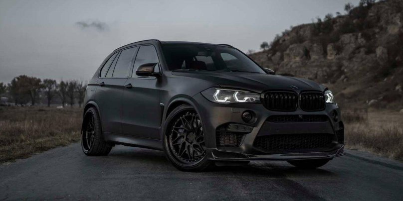 BMW x5m черный