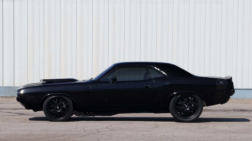 Dodge Challenger 1970 черный
