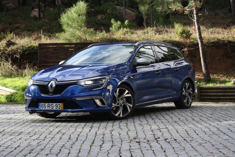 Рено Меган 4 хэтчбек 2018