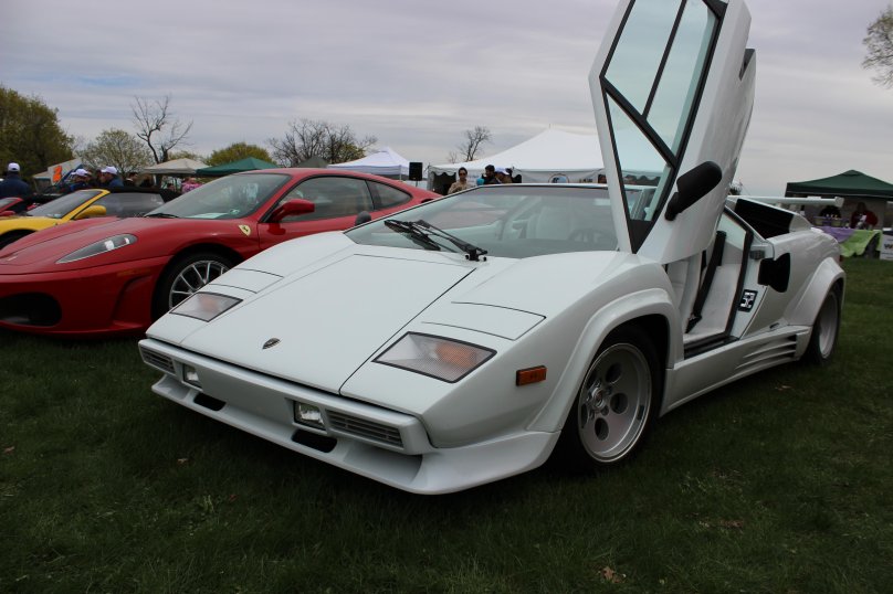 Lamborghini Countach lp5000 QV