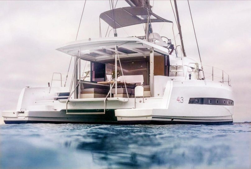 Bali 4.2 Catamaran