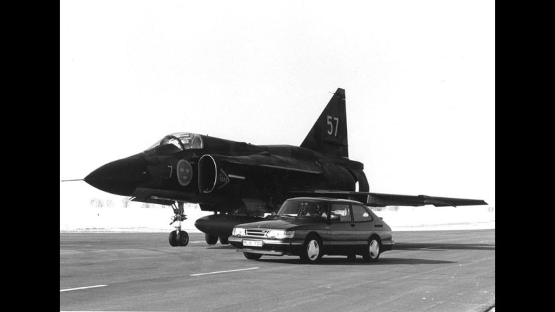 Saab это автомобиль или самолет