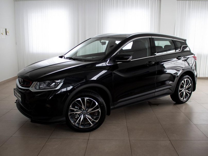 Geely Coolray черный