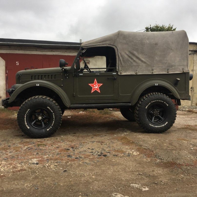 ГАЗ 69 на 38 колесах