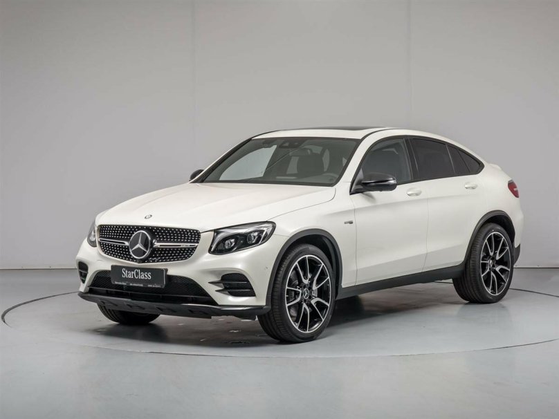 Мерседес GLC купе белый