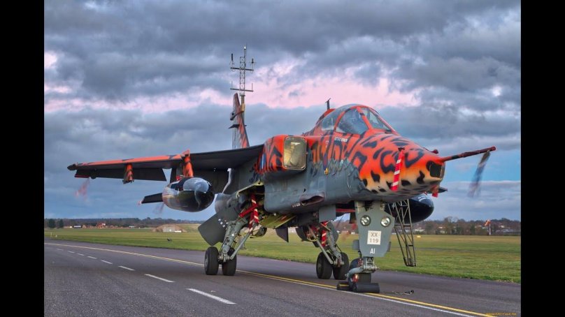 Истребитель-бомбардировщик Sepecat Jaguar