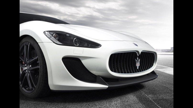 Машина Мазерати