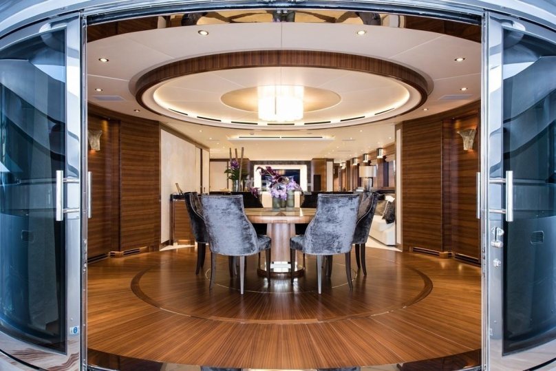 Яхта серебряный ветер