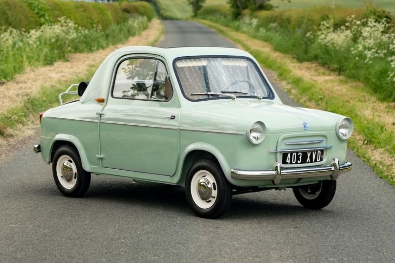 Самый низкие серийные автомобили