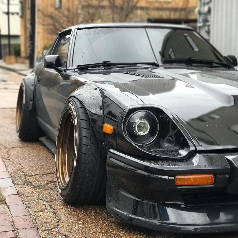Datsun 240z