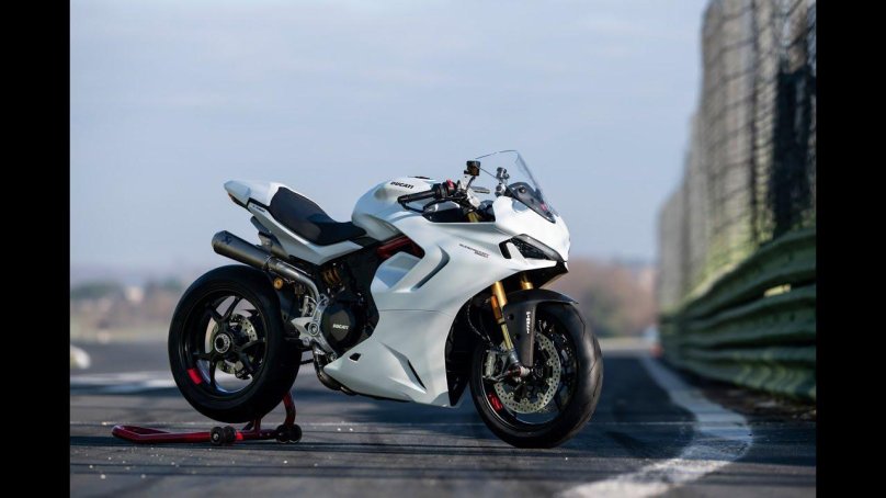 Ducati Supersport 950s