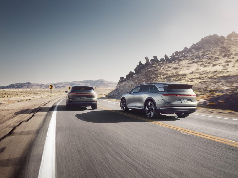 Люсид Гравити