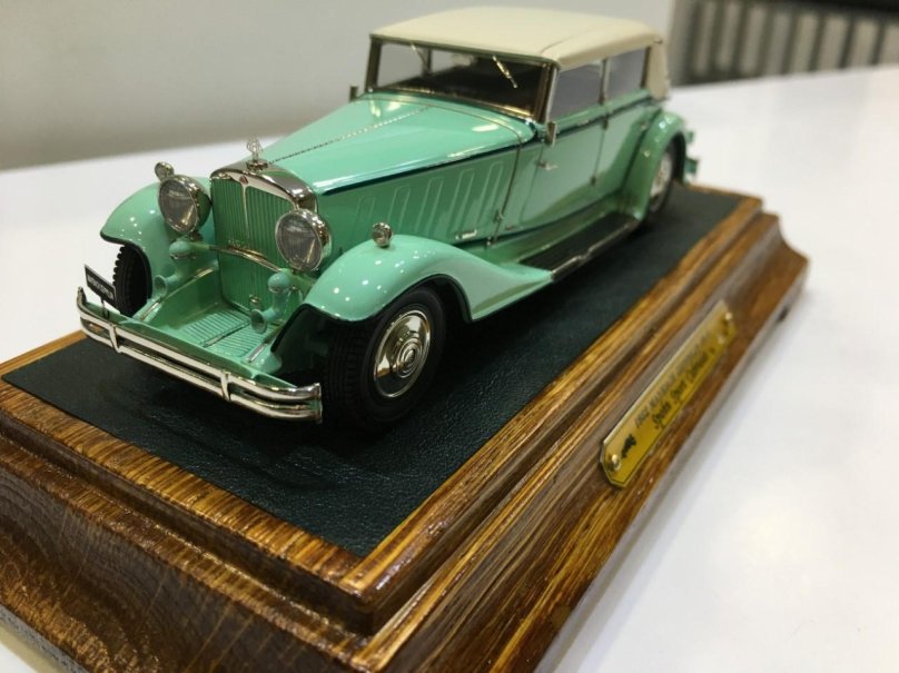 Майбах Цеппелин 1930 1:43
