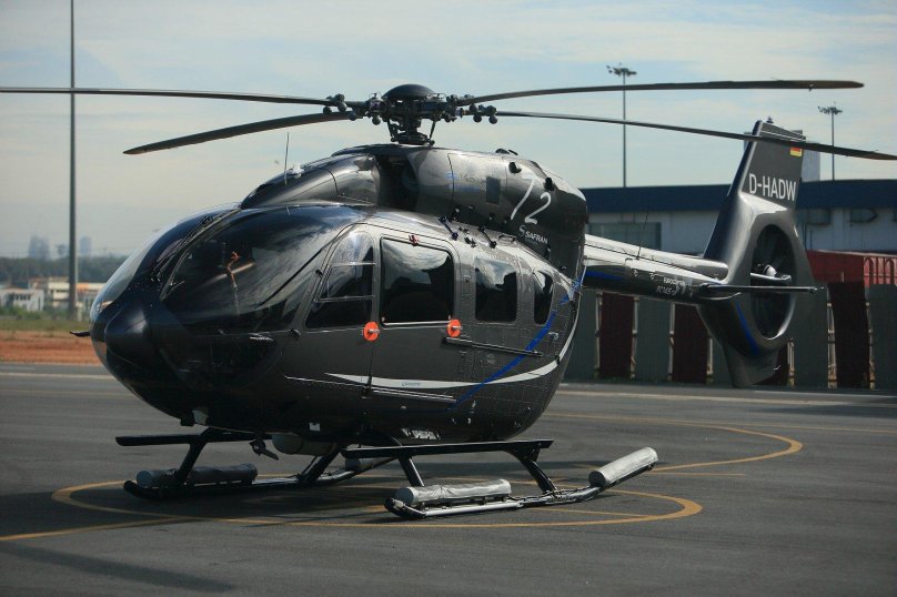 Вертолет Eurocopter 145