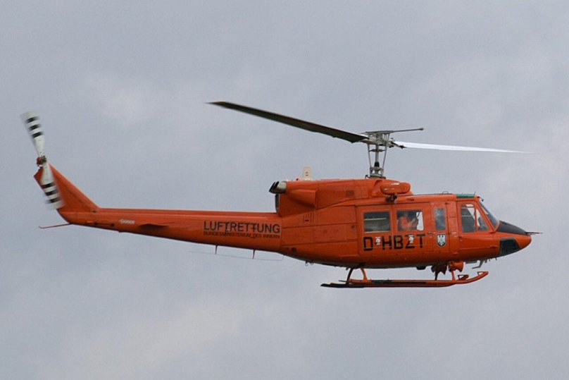 Bell 212 вертолет