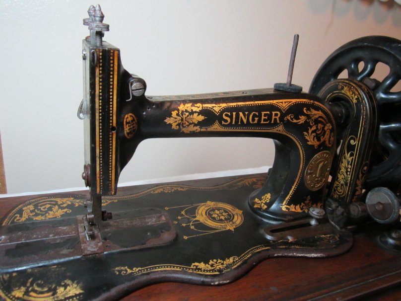 Швейная машинка Singer 12 New Family