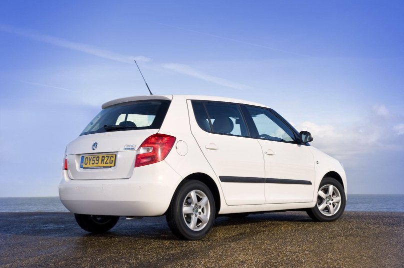 Шкода Фабия хэтчбек