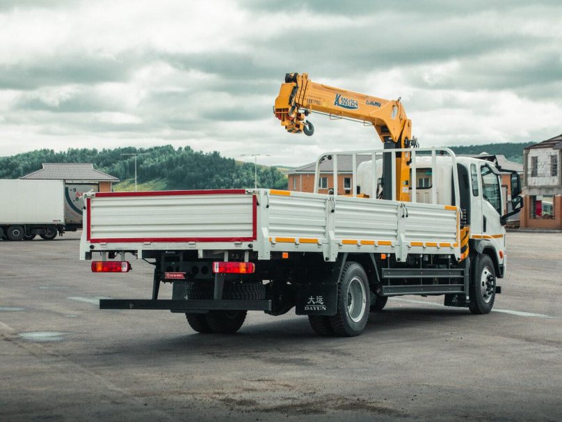 Бортовой грузовик Dayun cgc1120d 4х2