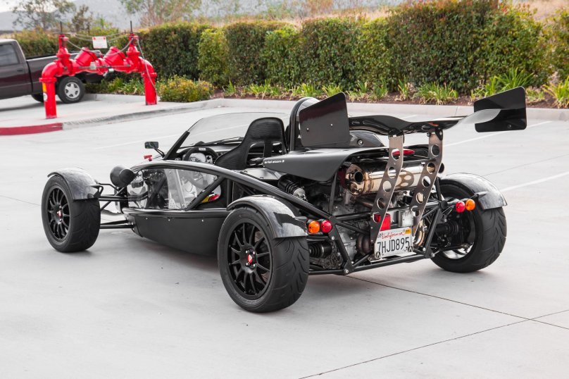 Ariel Atom v8
